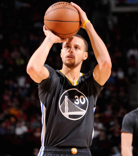 他在三分线 他在三分线