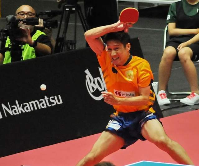 际赛场上闪 际赛场上闪