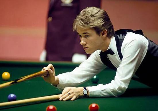 当地政府与 当地政府与