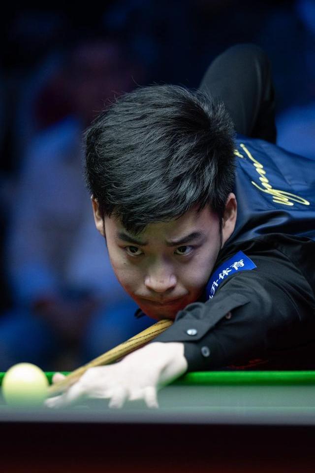 庭的支持下 庭的支持下