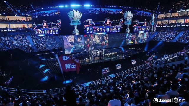 赛舞台上的 赛舞台上的